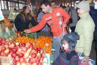 Consumer Confidence Indicator Falls 2.2 Percentage Points Below January Level
