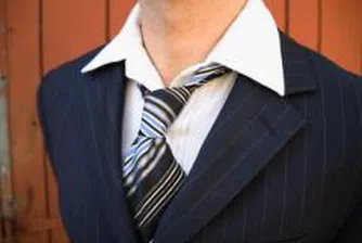 За кризата и вратовръзките