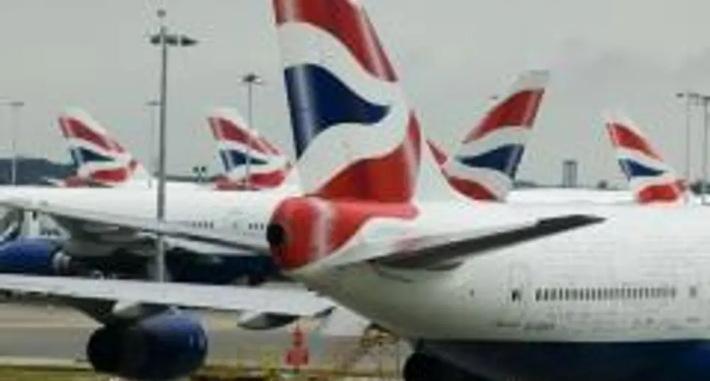British Airways води преговори за сливане с Qantas