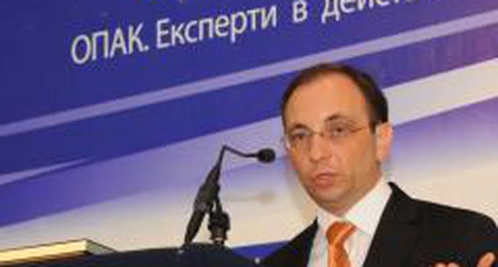 Около 10 хиляди административни служители са ни обслужвали през 2007 г.