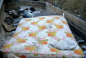 Израелка изхвърли матрак с 1 млн. долара на сметището