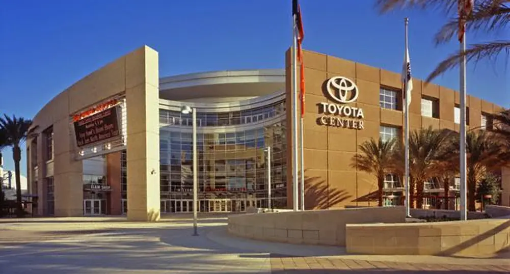 Toyota прогнозира втора поредна годишна загуба