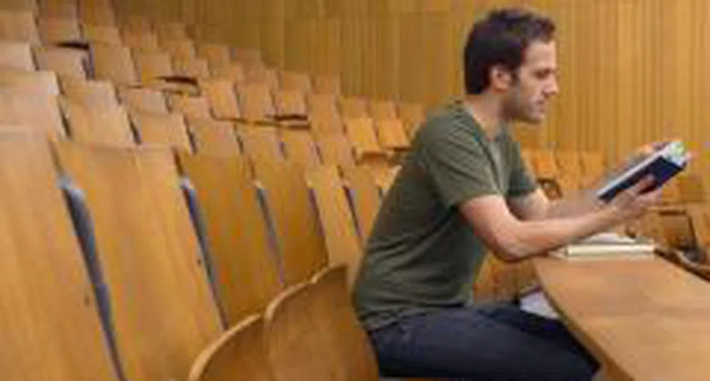 Повече от 80% от студентите у нас доволни от образованието