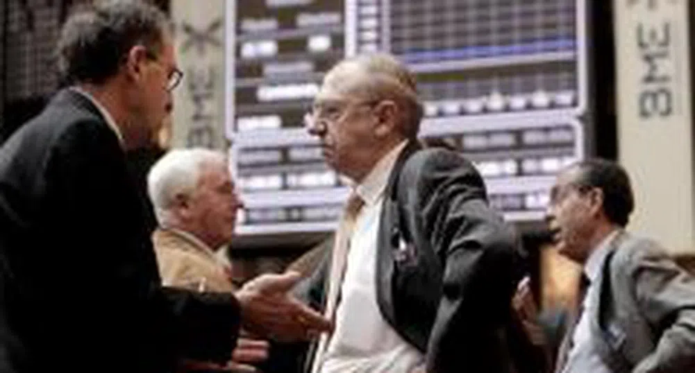 Анализатори: Излизат спекулантите, остават инвеститорите