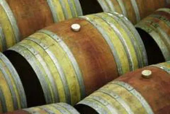 Холдинг Нов Век стана собственик на Винпром Хасково