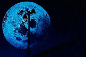 Сонди търсят вода на Луната