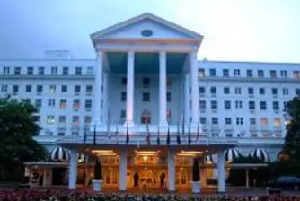 Легендарният хотел Greenbrier обяви фалит