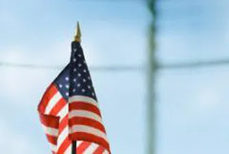 САЩ санкционира пет организации и компании за подпомагане на ядрената дейност на Иран