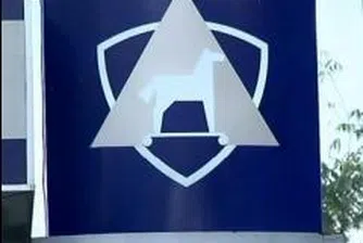 Армеец с най-голям ръст в общото застраховане към октомври