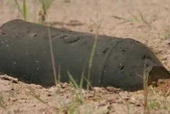 В Челопечене сменят стъкла, отломките все още по пътищата