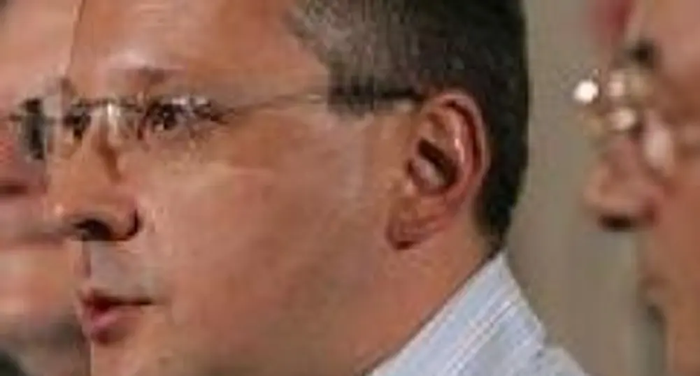 Opposition Moves No-confidence Vote in Incumbent Government