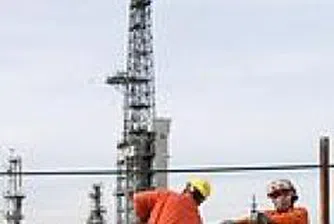 Петролът под 70 долара за барел след отслабването на урагана Дийн