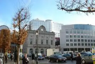 ЕП иска минималната заплата да е в размер на поне 60% от средната