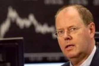 Щайнбрюк: Кризата преразпределя икономическите сили