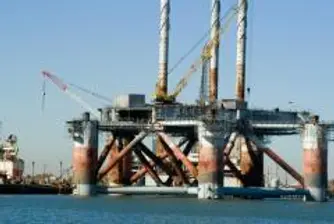 Цената на петрола най-ниска от 4 г. насам