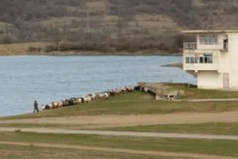 Американци дават работа на българи в полигона Ново село