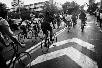 Бизнес активността в еврозоната расте по-бавно от очакваното