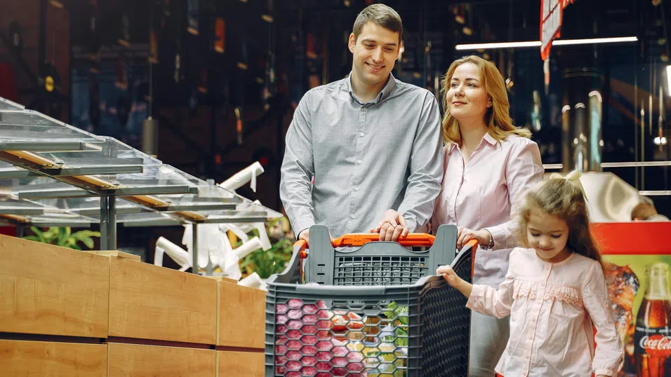 Стоките в малката потребителска кошница са поскъпнали с 1,3% в първия месец с еврото