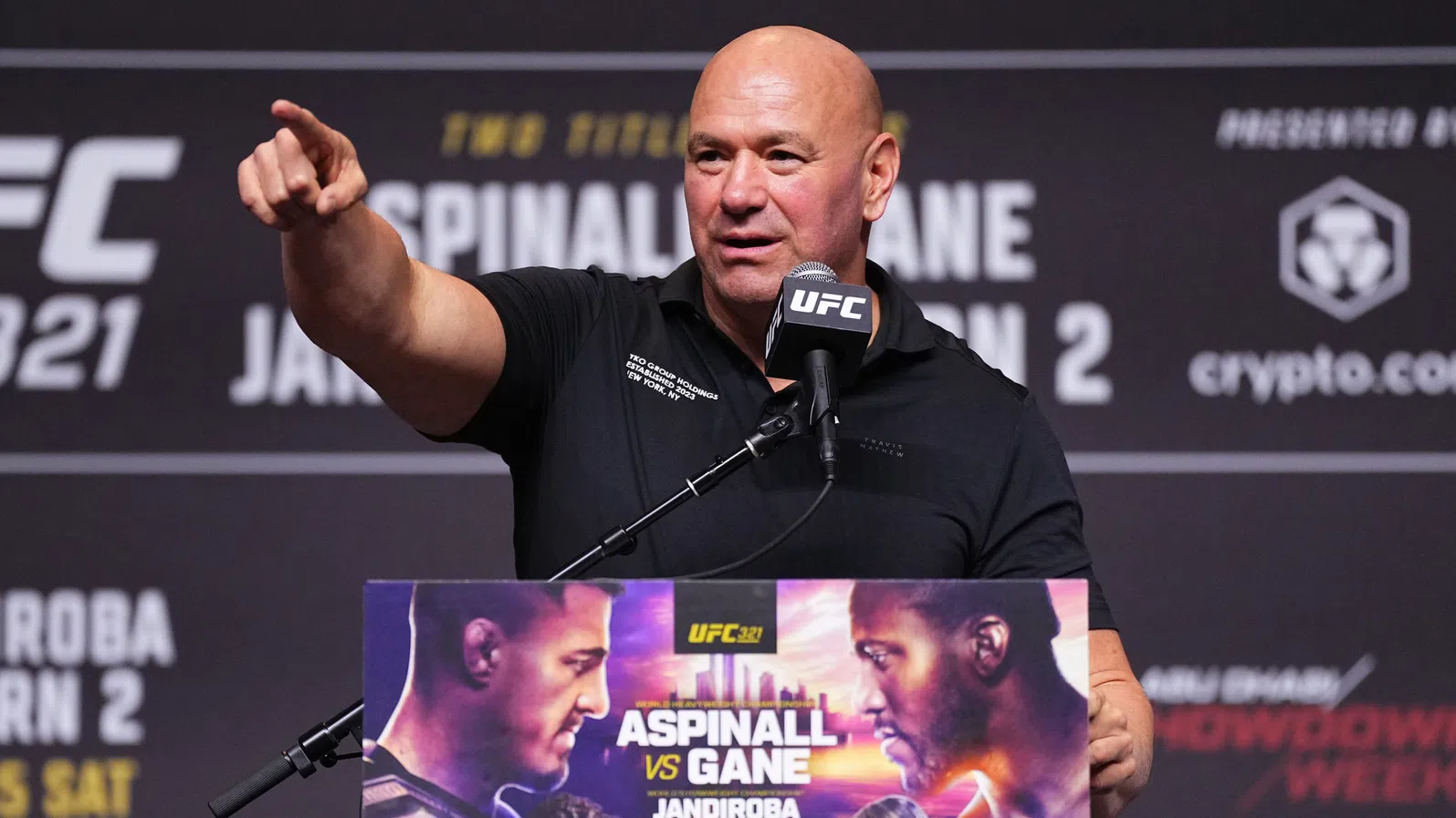 Тестостероновата империя на Дейна Уайт се разпростира отвъд спорта