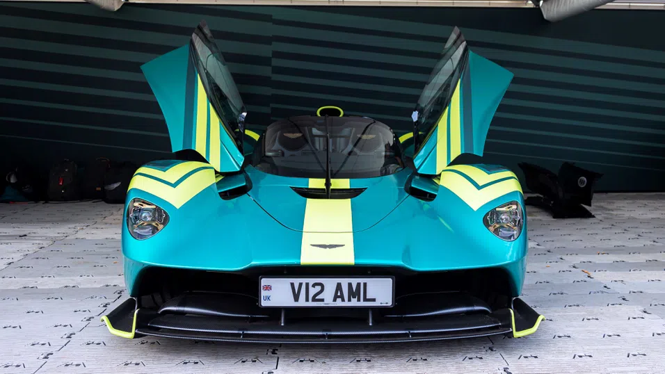 Само за дълбоки джобове: Valkyrie на Aston Martin идва с такса за обслужване от $450 000
