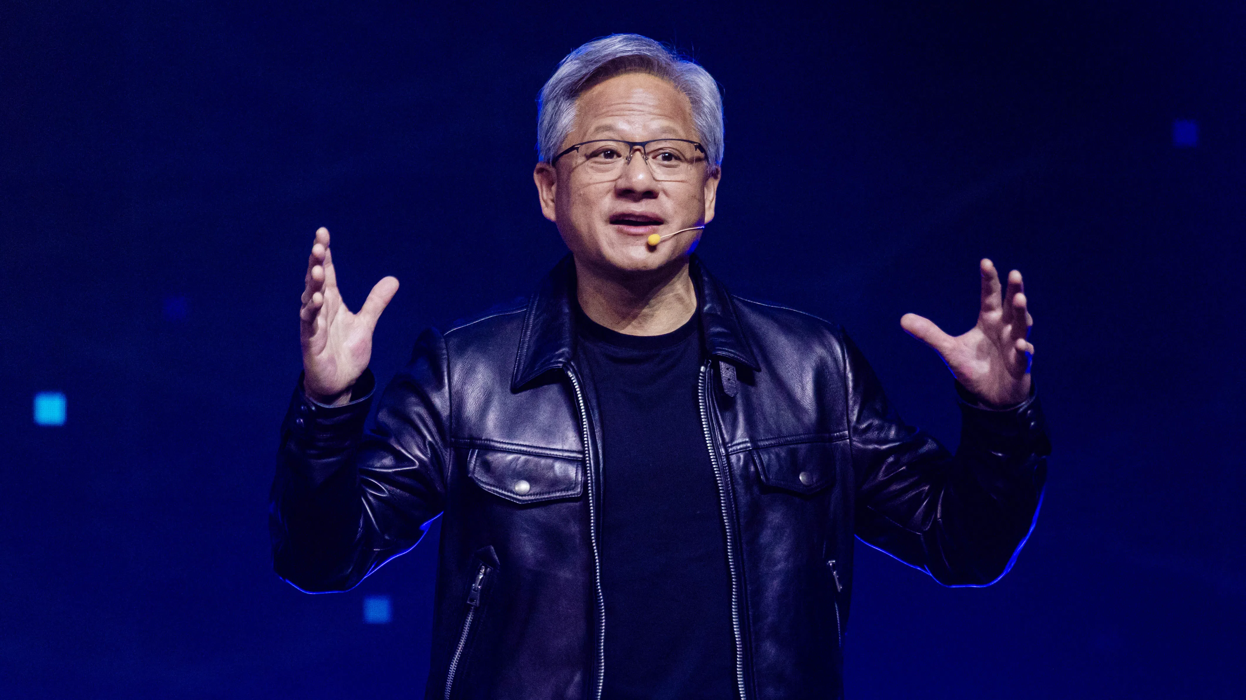 Шефът на Nvidia заяви, че контролът на САЩ върху износа на чипове е ускорил напредъка на Китай