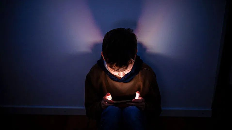 Употребата на социални мрежи при децата води до тревожност и депресия в тийнейджърска възраст, сочи проучване