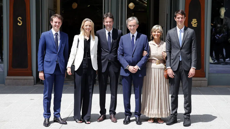 Наследниците Арно окупират властта в LVMH