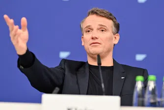 „Формулата ни за успех работи“: SAP oтмята поредното силно тримесечие