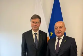 Вицепремиерът Гълъб Донев и еврокомисарят Валдис Домбровскис обсъдиха мерките на МС за фискална консолидация