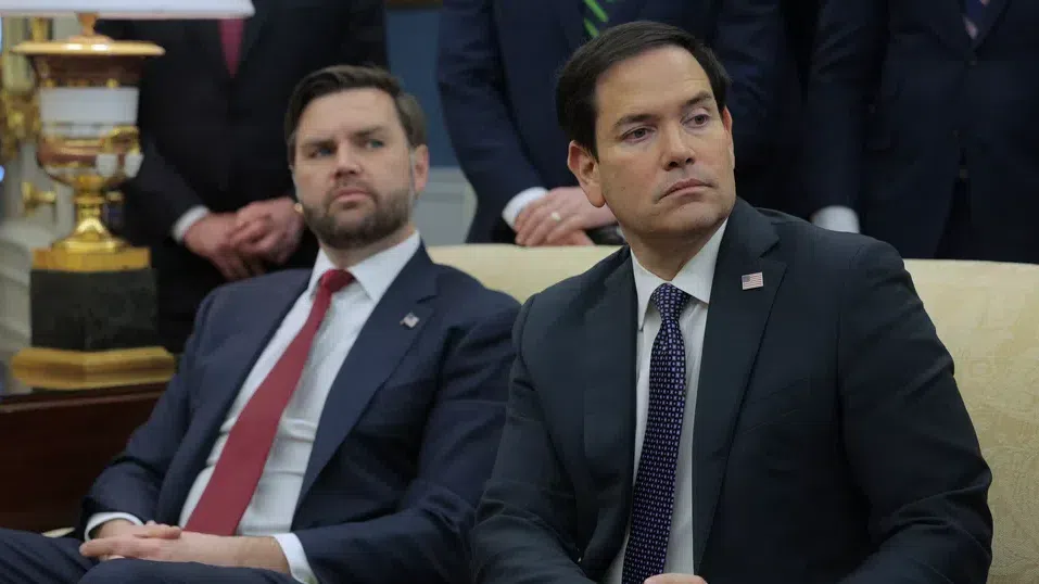 САЩ търси съюзник в лицето на Китай срещу петролния шантаж на Иран