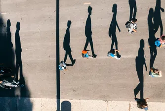 Защо „Просто бъди себе си“ не е добър съвет