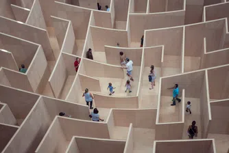 Как може да бъде спасен „заседналият“ пазар на труда в Европа