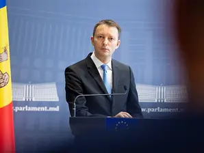 Политическата безизходица в Румъния може да доведе крайната десница на власт, предупреждава номинираният за премиер на страната