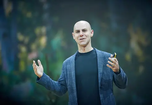 Как да останем ценни на работното място, когато AI вече знае повече от нас