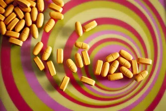 Разтапям се, помогнете ми: Как сайт от зората на интернет революционизира изследванията на психеделици