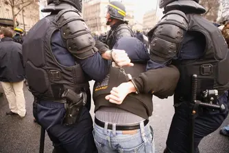 Масови протести в Индия заради поскъпването на храните