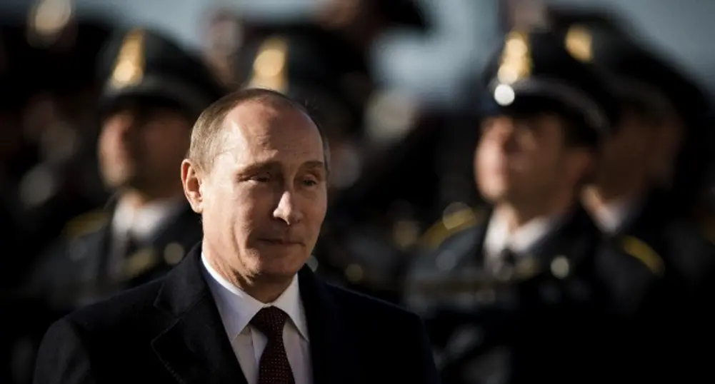 Три пъти по-вероятно е Путин да има нов брак от бившата му жена