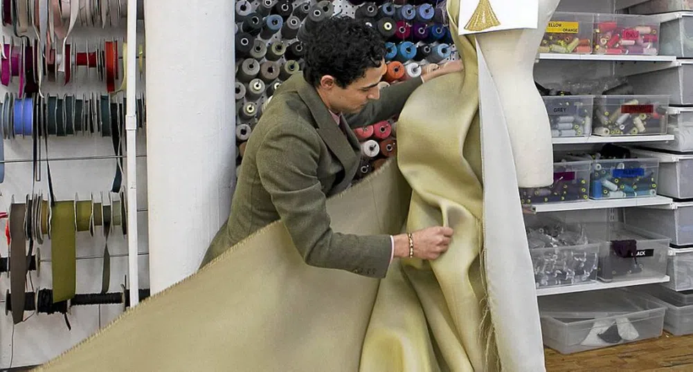 Топяща се рокля за милион и половина долара