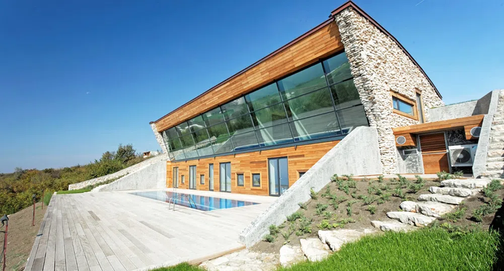 Космическа къща за 1 млн. евро край Каварна