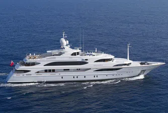 Великобритания ще депортира мъж, доплувал на яхта в търсене на любовта