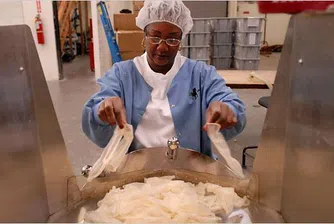 Китай е залят от некачествени презервативи-менте