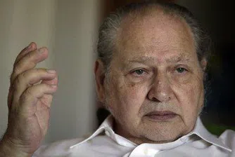 Третият съосновател на Apple продал дела си за 800 долара