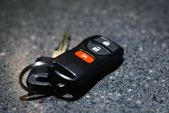 Гориво за милиони се харчи за затопляне на колите през зимата