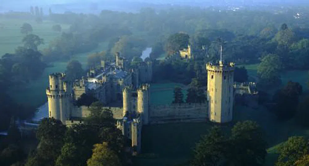 Коледа в замък - на търг в интернет