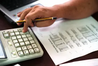 Индексът на цените на производител със спад от 0.6% за месец