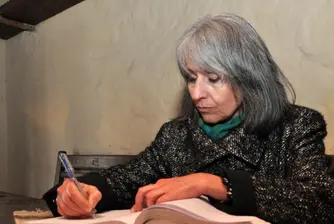 Попова: Политиците на високо ниво се самозабравиха