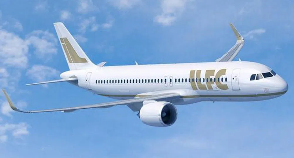 Сделката за самолетното подразделение на AIG се отложи