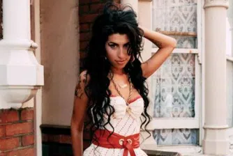 Ейми Уайнхаус посмъртно увеличи доходите си 4 пъти