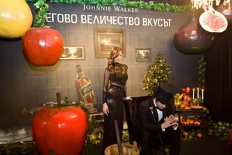 Диляна Попова като Лейди Карамел от реклама на Johnnie Walker