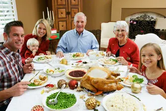 7 начина да избегнете качването на килограми по празниците